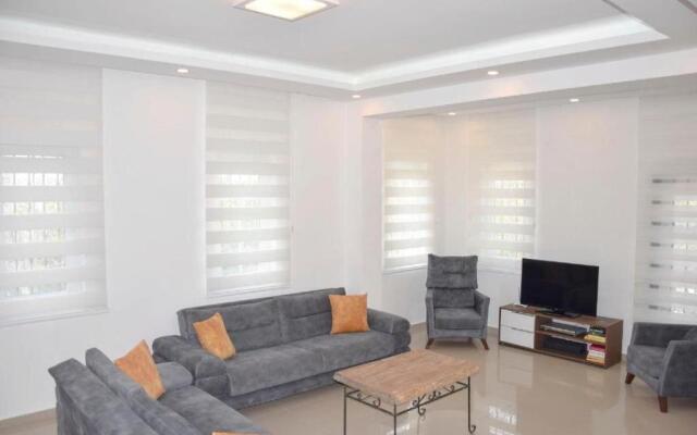 Villa Paradise Found