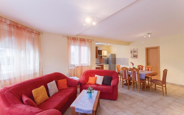 Beautiful Home in Palit With 4 Bedrooms