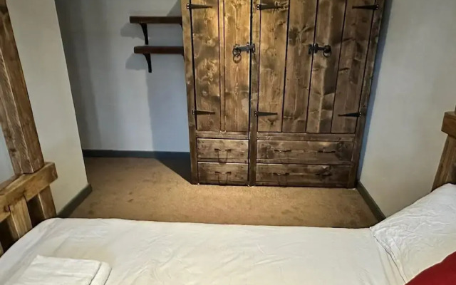 Leamington Spa-3 Bed-garden-pets-parking