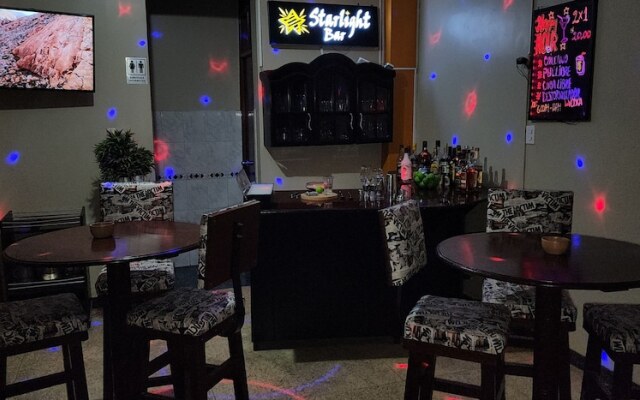 Starlight Inn
