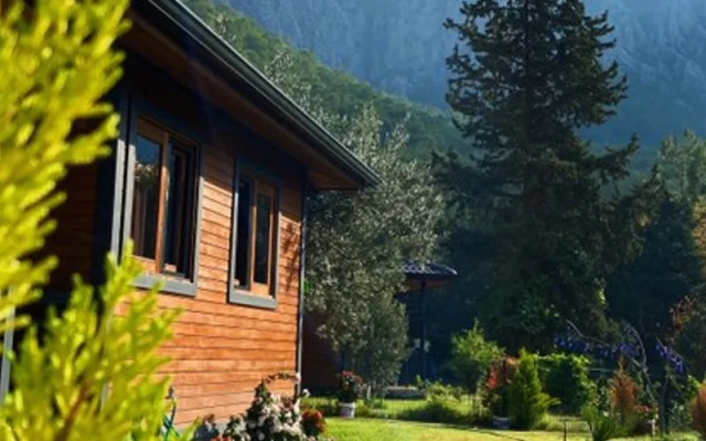 Karaöz Arsen Bungalov