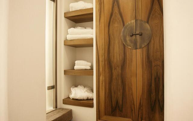 Anagram Hotel