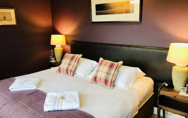 Lairds Lodge