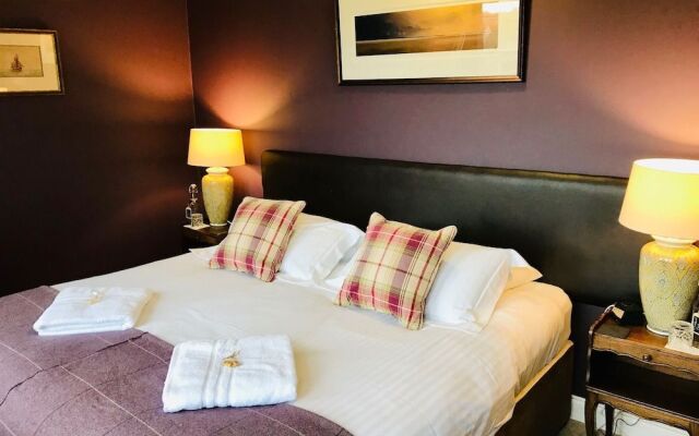 Lairds Lodge