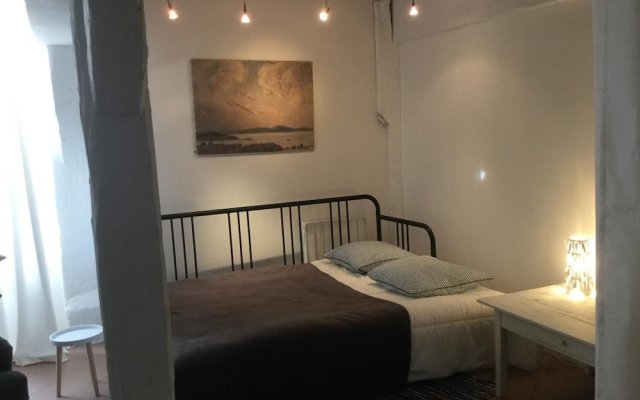 La petite Maison d'à coté, N° 11