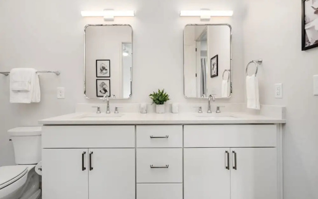 Harmony Outpost-pool & Gym-4 Mins To Broadway