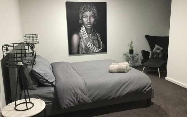 Sub Penthouse On Barkly Street
