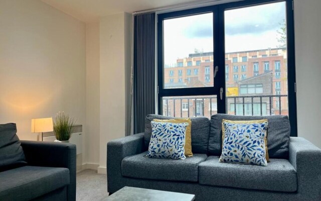 Stunning City Centre Apartment - Sleeps 4