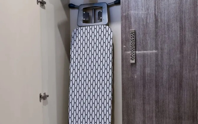 1BR view in a luxurious home