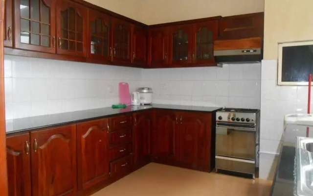 Colombo Apartments - Collingwood Place