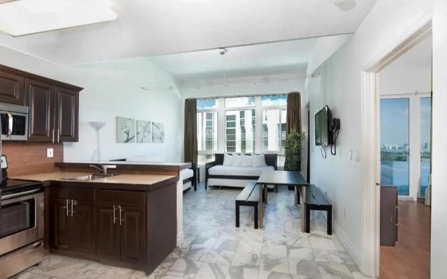 New Point Miami Beach Apartments
