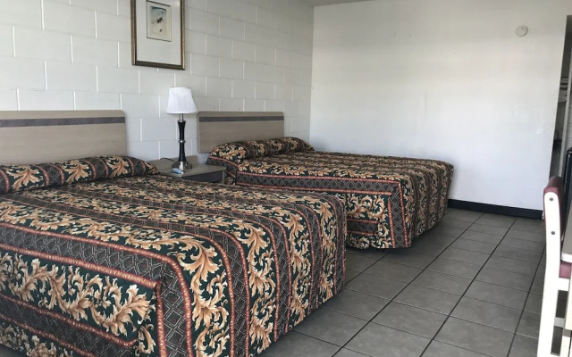 Superlodge Motel