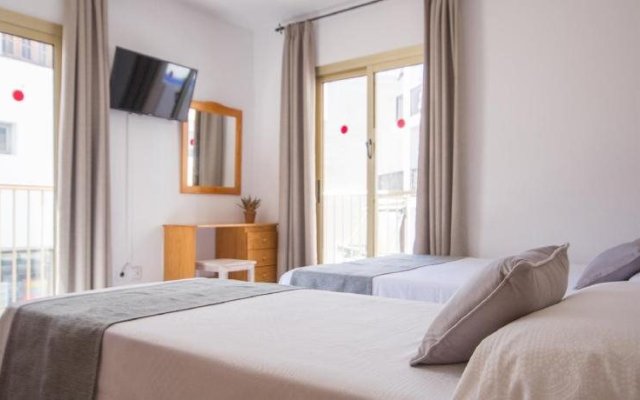Hostal Dinanamarca