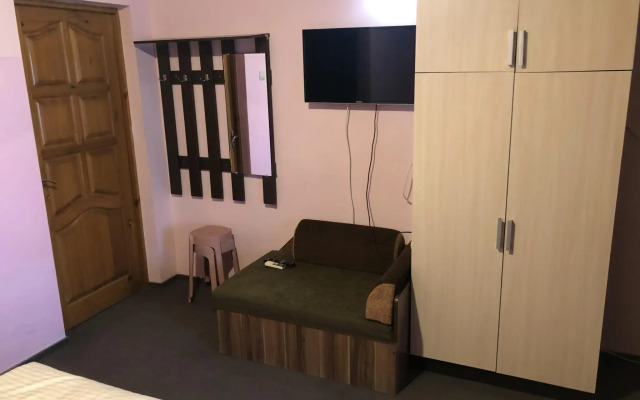 Elling 8 na Azovskoy