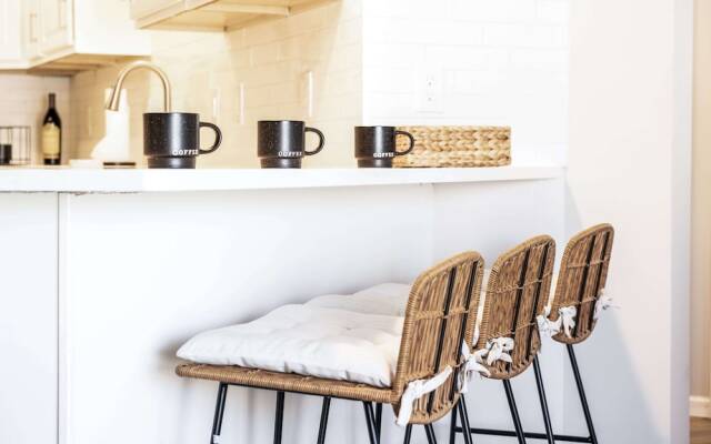 The Overbrook 2BR Pet-friendly Condo Lake Geneva