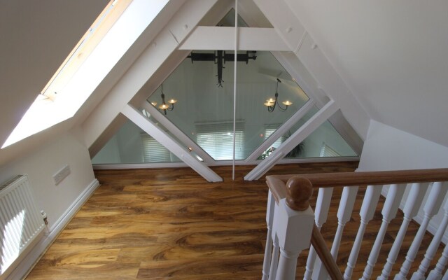 Beautifully Presented Three Bedroom House in Poole