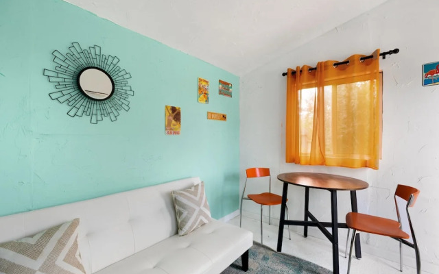 Holiday Pool Paradise