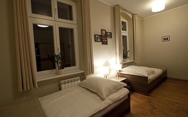 Apartment Poznan Matejki by Renters