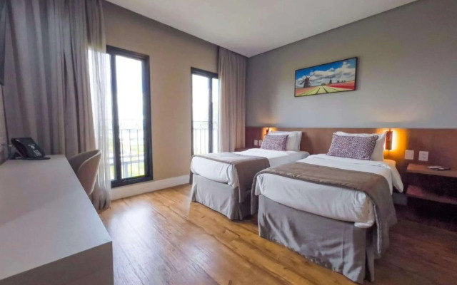 Royal Tulip Holambra