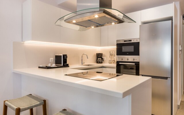 Avra Apartments Venetian Harbour