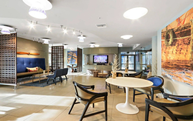 Global Luxury Suites at Marina Del Rey