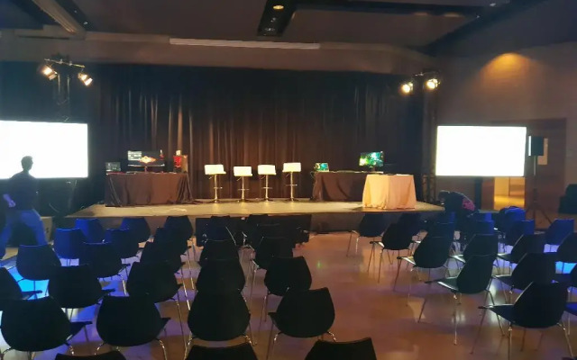 Qgat Suites & Events