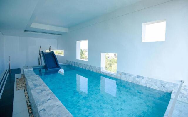 Veranda Pool Villas & Suite