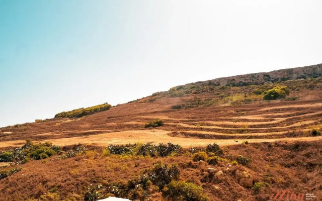 Country Views by the sea Holiday Time in Gozo