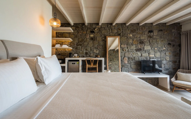 Milos Achivadolimni Hotel Bungalows and Camping Caravan Park