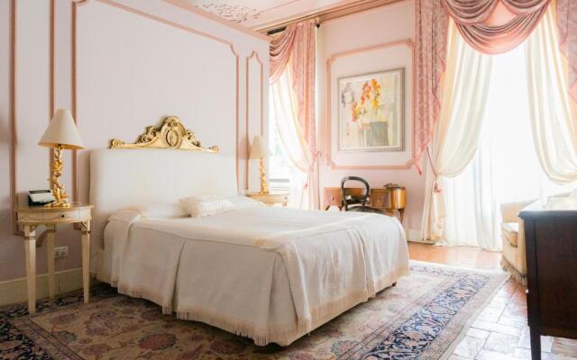 Suite Apartments in Villa del 1700