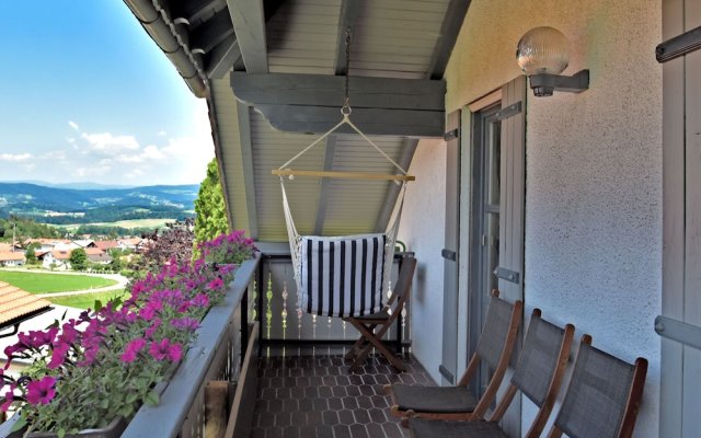 Beautiful Apartment in the Bavarian Forest With Balcony and Whirlpool tub