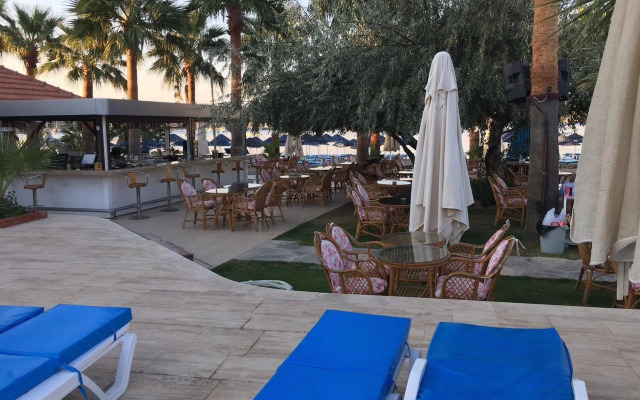 Nagi Beach Hotel