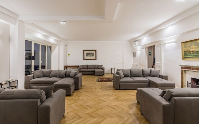 Tittoni Palace Gardens