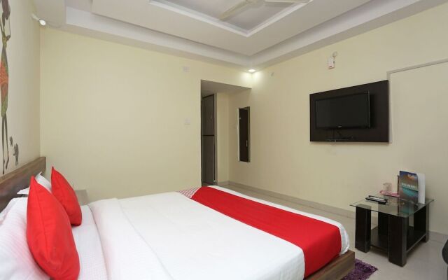 OYO 22476 Saanvi Paradise