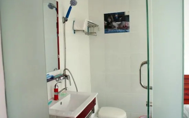 Ruichang Xinru Hotel