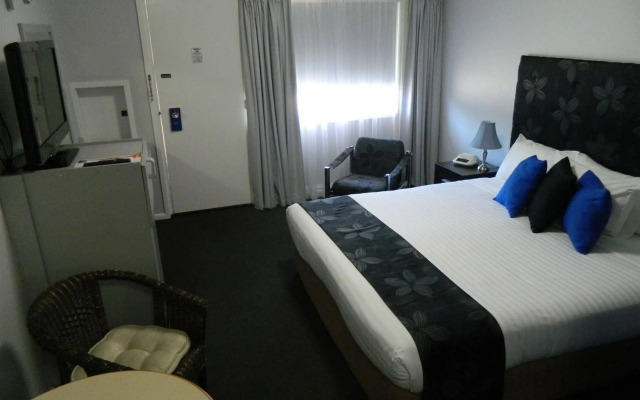 Orana Windmill Motel