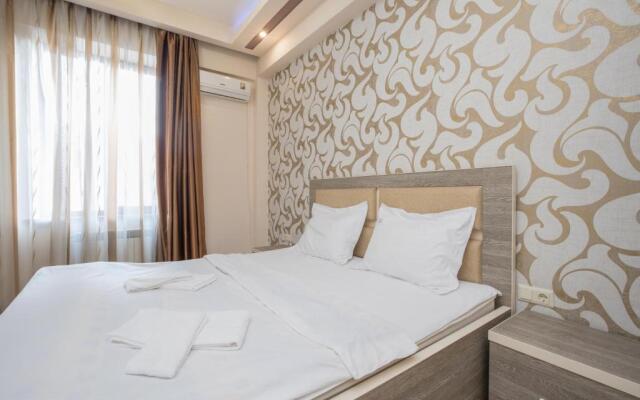 Stay Inn Apartments at Mashtots avenue 33-1