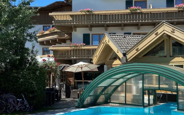 Hotel in the HEART