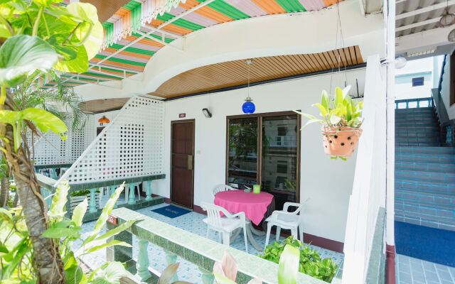 Rabbit Mansion Patong Hotel