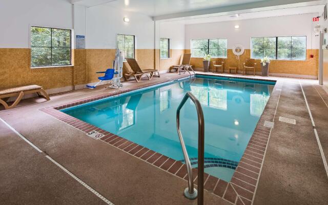 Country Inn & Suites by Radisson, Pickerington, OH