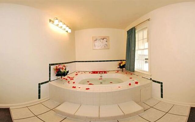 Rodeway Inn near Potomac Mills