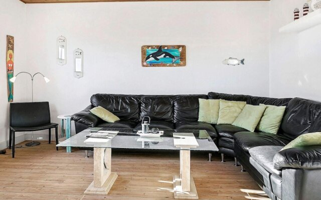 Fantastic Holiday Home in Thyboron near Sea