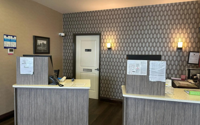 The Hamburg Hotel