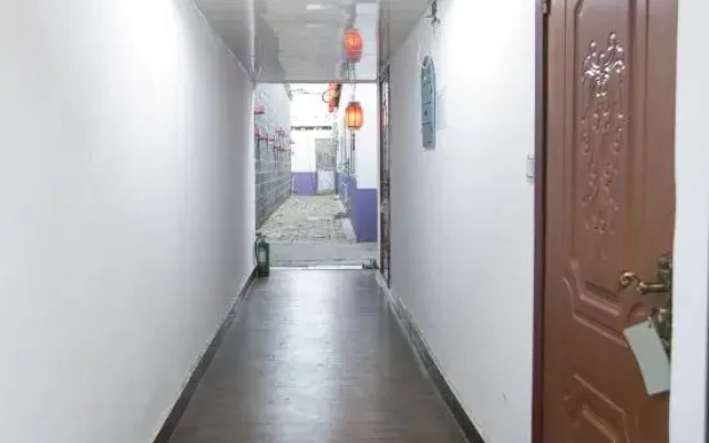 Changbai Dajun Hotel