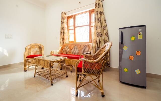 OYO 13499 Home 2BHK Simran Villa DIT