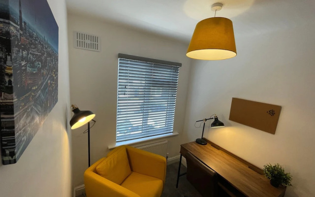 Cozy, Spacious 2Bd House In Historic Chapelfields