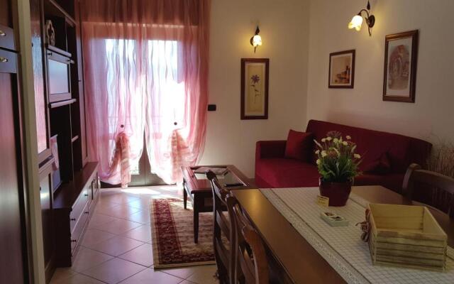 Casa Palanca 2 balcony lake view By Garda Domus Mea