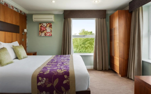 Ramada by Wyndham Cheltenham