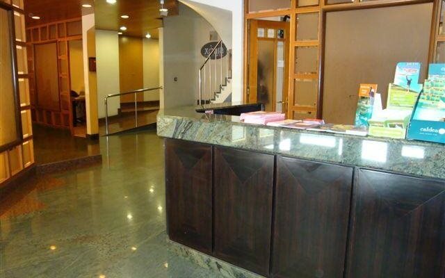 Aparthotel El Serch