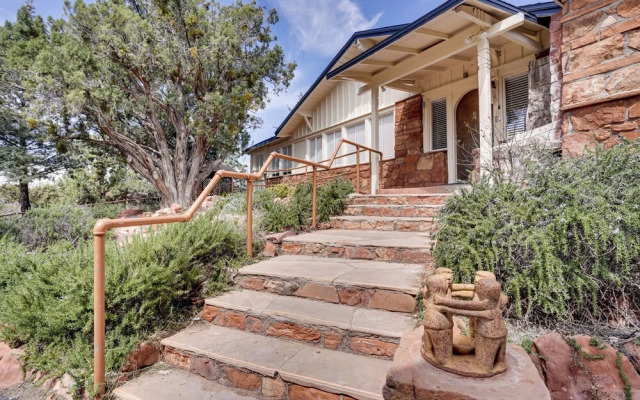 Meditation Garden & Patio: Serene Sedona Gem